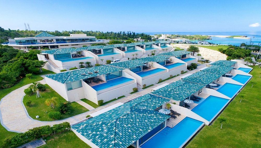 沖縄旅行でカップルにぴったり！ホテルおすすめランキングTOP10｜絶景＆サービス抜群