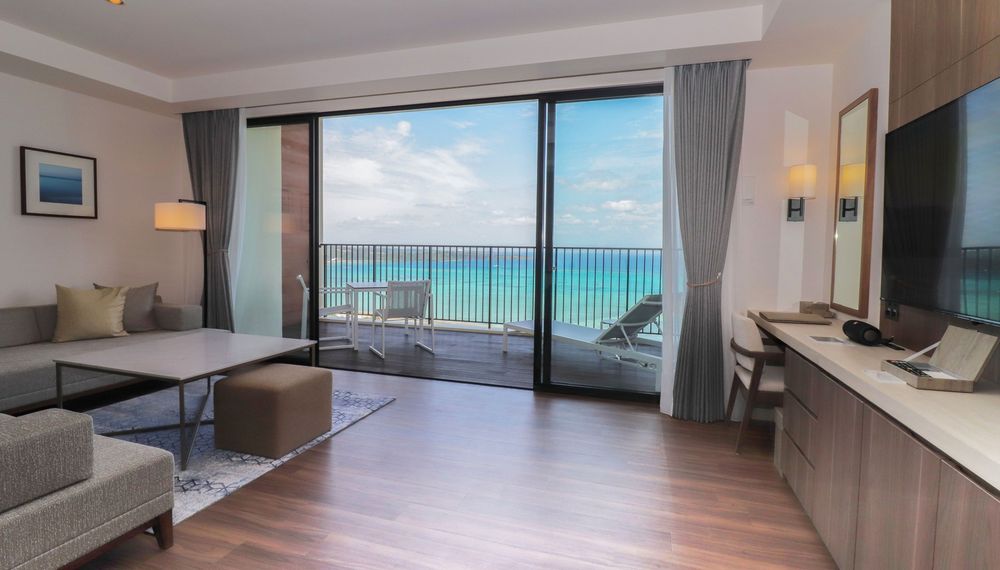 沖縄旅行でカップルにぴったり！ホテルおすすめランキングTOP10｜絶景＆サービス抜群