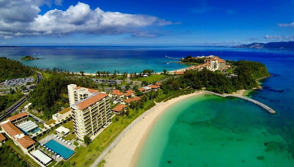 沖縄旅行でカップルにぴったり！ホテルおすすめランキングTOP10｜絶景＆サービス抜群