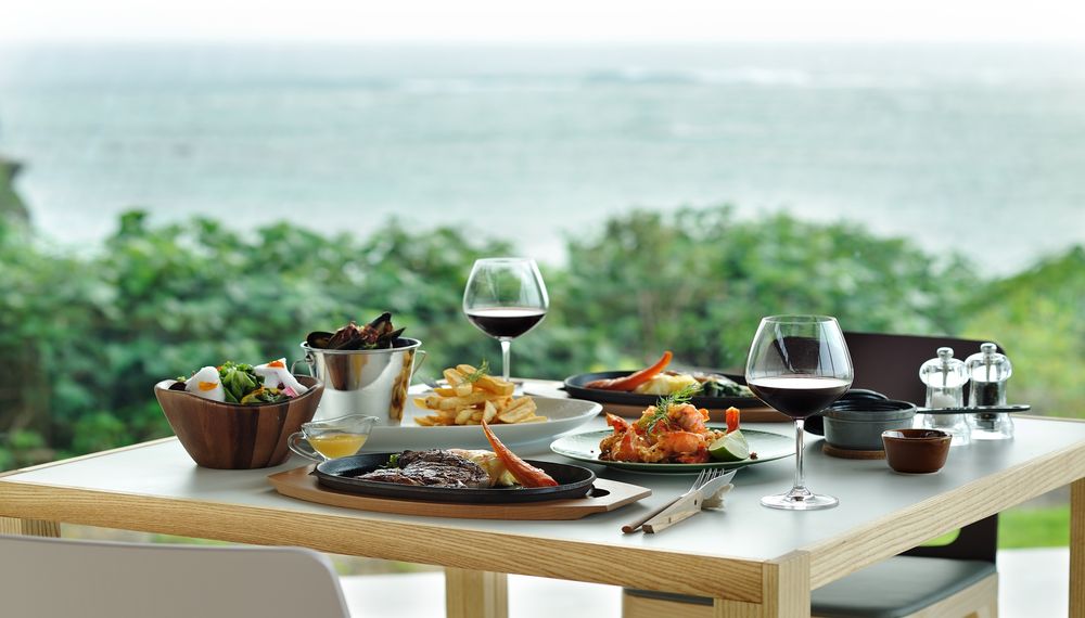 沖縄旅行でカップルにぴったり！ホテルおすすめランキングTOP10｜絶景＆サービス抜群