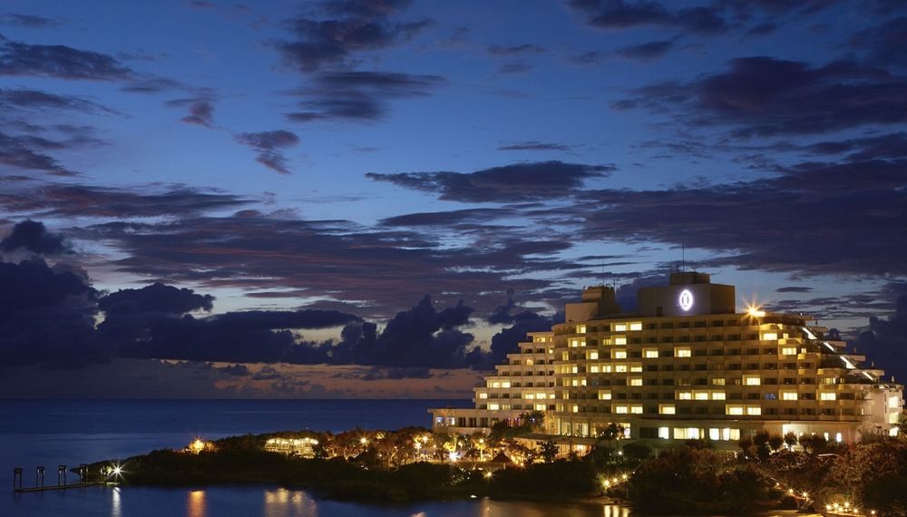 沖縄旅行でカップルにぴったり！ホテルおすすめランキングTOP10｜絶景＆サービス抜群