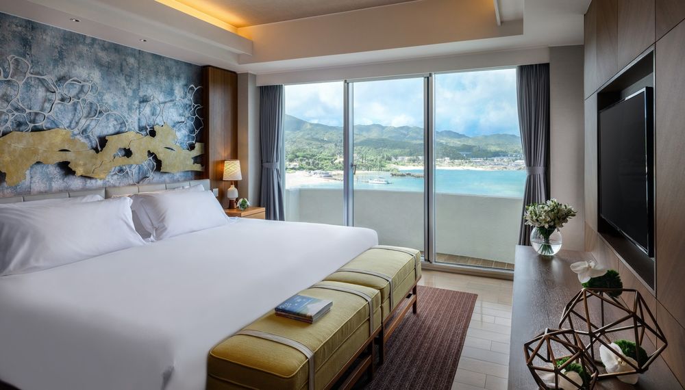 沖縄旅行でカップルにぴったり！ホテルおすすめランキングTOP10｜絶景＆サービス抜群